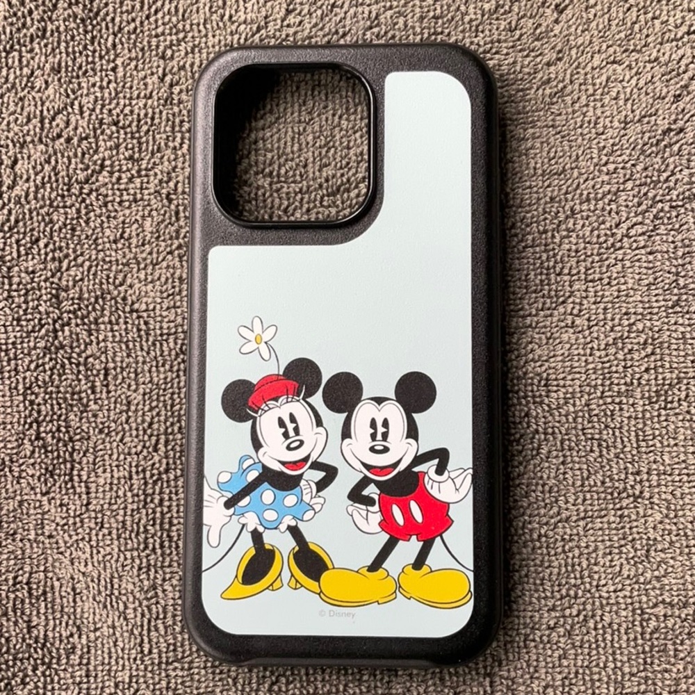 Mickey & Minnie Apple IPhone 15 pro case